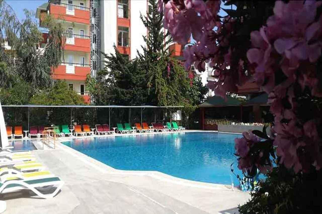 Grand Bahama Beach Hotel Ex. Happy Beach Hotel Konaklı Dış mekan fotoğraf