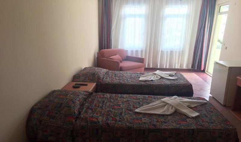 Grand Bahama Beach Hotel Ex. Happy Beach Hotel Konaklı Dış mekan fotoğraf